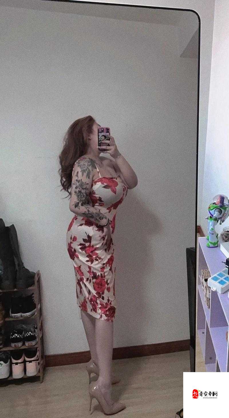 爆乳 BBWBBWBBWBBW:极致诱惑的丰满魅力展现