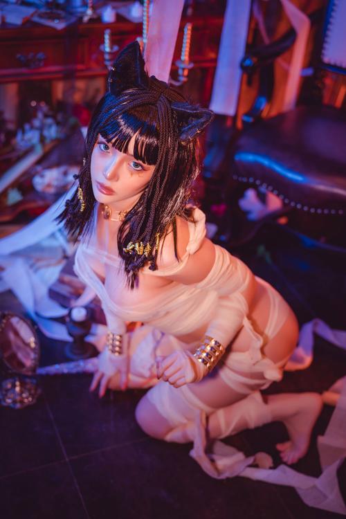 Y31与成色好Y31的终极对决:一场欲望与征服的缠绵夜