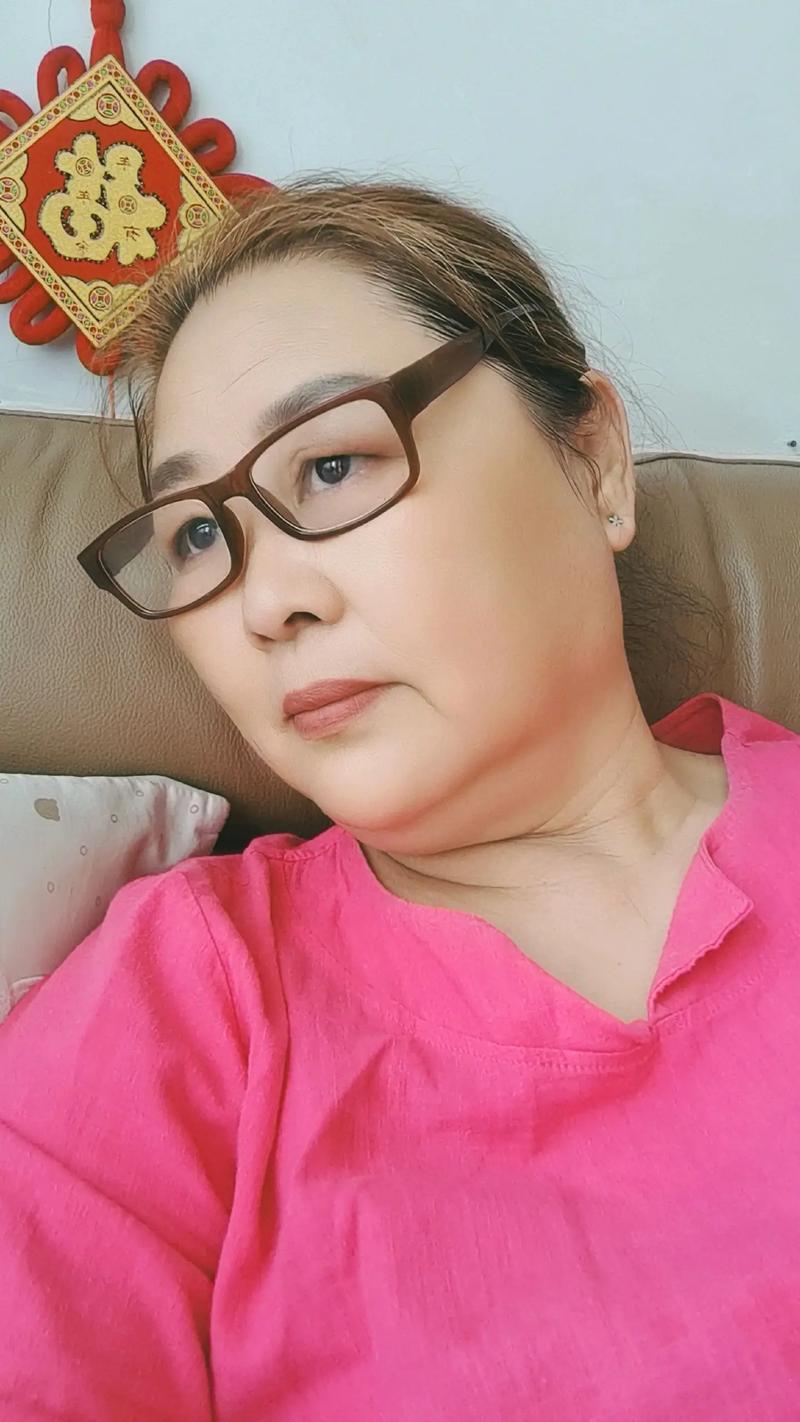 四川60岁老阿姨叫的没谁了!这个画面让全网破防